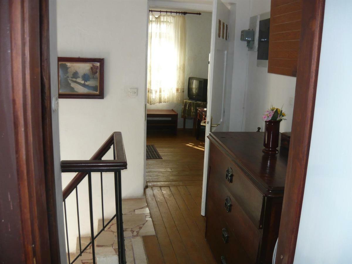 Art House Old Village Йесенице Екстериор снимка